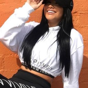 VVlVllVlll “cities” white cropped hoodie